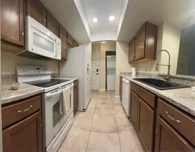 308 Palm Coast Pkwy NE in Palm Coast, FL - Building Photo - Building Photo