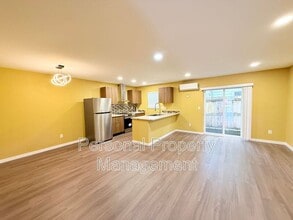 5711 NE 74th Ct in Vancouver, WA - Building Photo - Building Photo