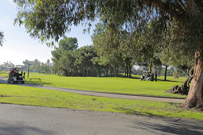 Apartamentos Alquiler en Lakewood Country Club, CA