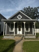 129 Roscoe Ave in Muscatine, IA - Building Photo