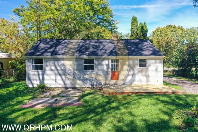 5068 Roberts Dr in Flint, MI - Building Photo - Building Photo