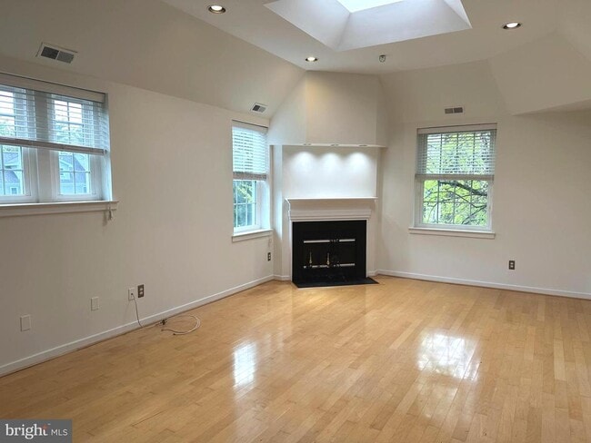 104 Woodside Rd in Haverford, PA - Building Photo - Building Photo