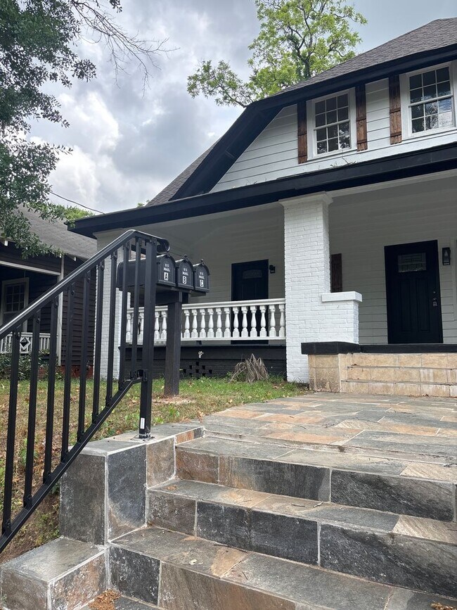 1215 S Hull St in Montgomery, AL - Building Photo - Building Photo