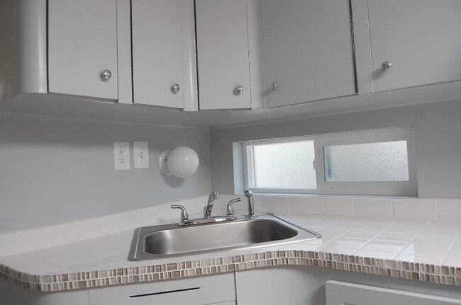 33480 Beverly Dr in Hemet, CA - Building Photo - Building Photo