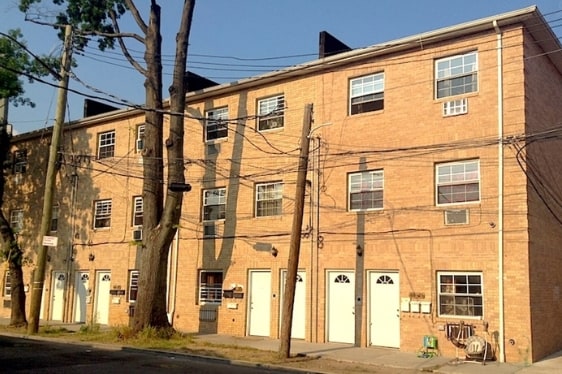 8615-8621 116th St in Richmond Hill, NY - Building Photo - Building Photo