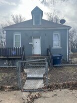 5470 Plover Ave in St. Louis, MO - Building Photo