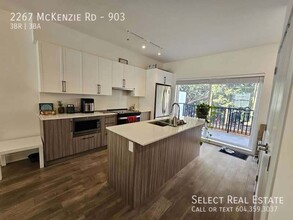 2267 McKenzie Rd in Abbotsford, BC - Building Photo - Building Photo