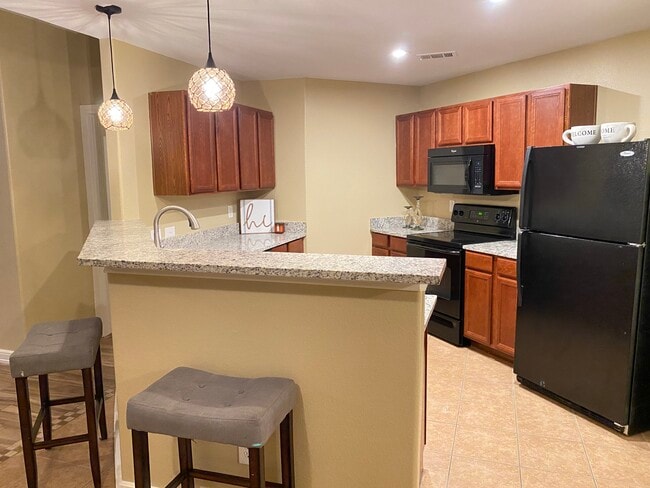 513 Paddle Dr in Crowley, TX - Building Photo - Building Photo