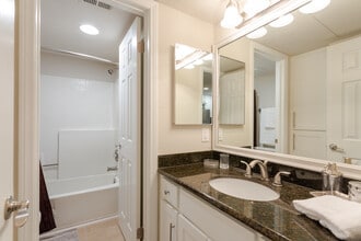 Artisan Laguna Beach in Laguna Beach, CA - Building Photo - Interior Photo