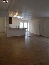 8946 N Neufeld Rd in Hayden, ID - Building Photo - Building Photo