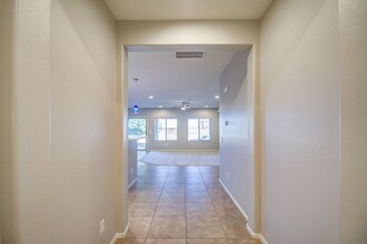 5429 W Victory Way in Florence, AZ - Foto de edificio - Building Photo