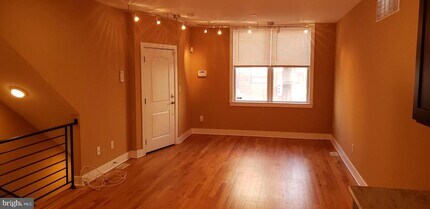 546 N 12th St in Philadelphia, PA - Building Photo - Building Photo