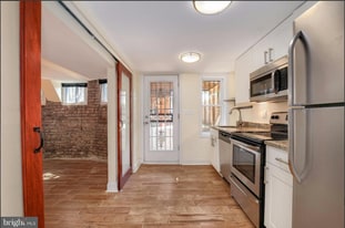 35 V St NE, Unit B in Washington, DC - Building Photo