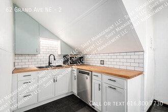 62 Grand Ave NE in Grand Rapids, MI - Building Photo - Building Photo