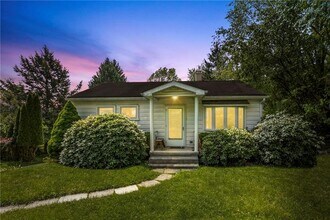 2536 Hampton Ave in Allison Park, PA - Building Photo - Building Photo