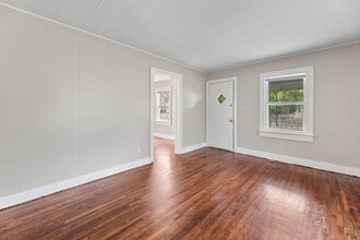 2801 W Maple St in Wichita, KS - Building Photo - Building Photo