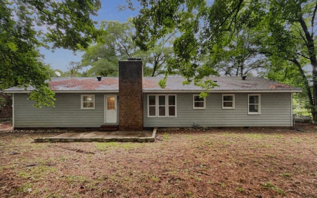 property at 2508 Hodge Rd