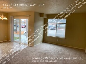 6143 S Sea Breeze Way in Boise, ID - Building Photo - Building Photo
