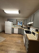 1324 Berea Ct in Fairbanks, AK - Building Photo - Building Photo