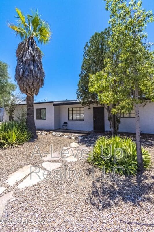 property at 1980 N Tyndall Ave