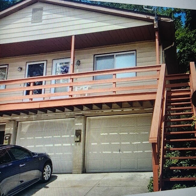 348 Cluster Ave, Unit 348 cluster