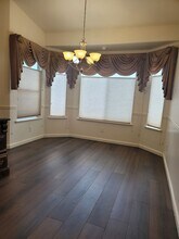 543 Powers Ave in Clovis, CA - Building Photo - Building Photo