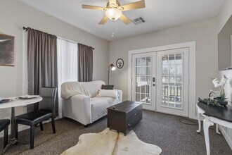 701 Pine St, Unit 701-3 in West Monroe, LA - Building Photo - Building Photo