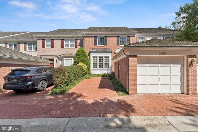 property at 5910 Maplewood Park Pl
