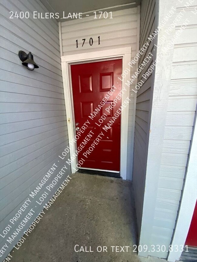 2400 Eilers Ln in Lodi, CA - Building Photo - Building Photo