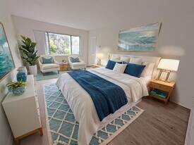 225 Montana Ave, Unit 306 in Santa Monica, CA - Building Photo