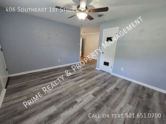 406 SE 1st St in Bryant, AR - Foto de edificio - Building Photo