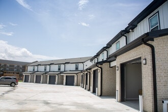 7656 Anchor Dr in Port Arthur, TX - Building Photo - Building Photo