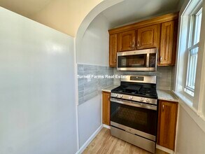 77 Fairfax St, Unit 1 in Somerville, MA - Building Photo - Building Photo
