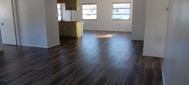 824 E Seminole Dr in Venice, FL - Building Photo - Building Photo