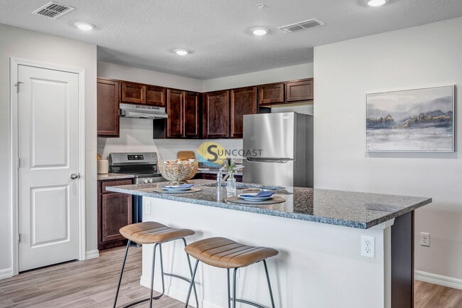 6534 Sweetbay Ln, Unit 201