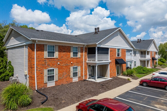 Castleton Manor Apartments