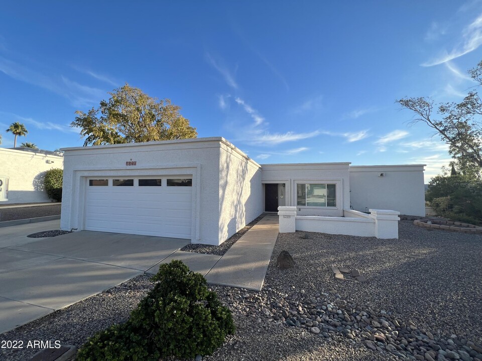 1209 E Acoma Dr in Phoenix, AZ - Building Photo