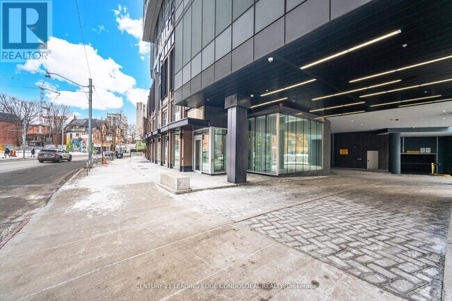 219 Dundas St E in Toronto, ON - Building Photo - Building Photo