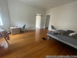 1539 Beacon St in Brookline, MA - Building Photo - Building Photo