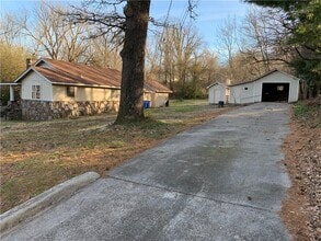 704 W Central Ave in Harrison, AR - Building Photo - Building Photo