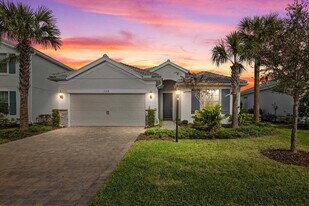 3314 Chestertown Lp in Lakewood Ranch, FL - Building Photo