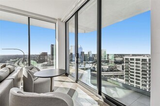 1000 Water St, Unit 2202 in Tampa, FL - Foto de edificio - Building Photo