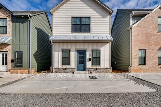 604 W 2nd St in Edmond, OK - Building Photo - Building Photo