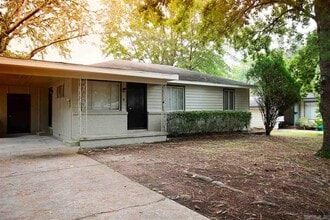 11 Fairmont Dr in Little Rock, AR - Building Photo - Building Photo