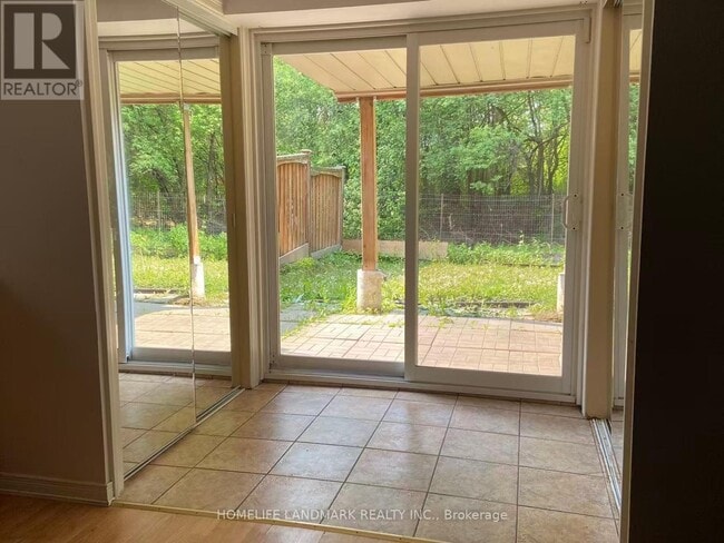 property at 28 Delphinium Ave
