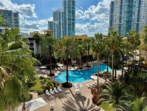 140 Meridian Ave in Miami Beach, FL - Building Photo - Building Photo