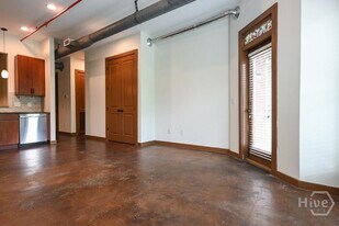 250 Martha Dr in Athens, GA - Building Photo