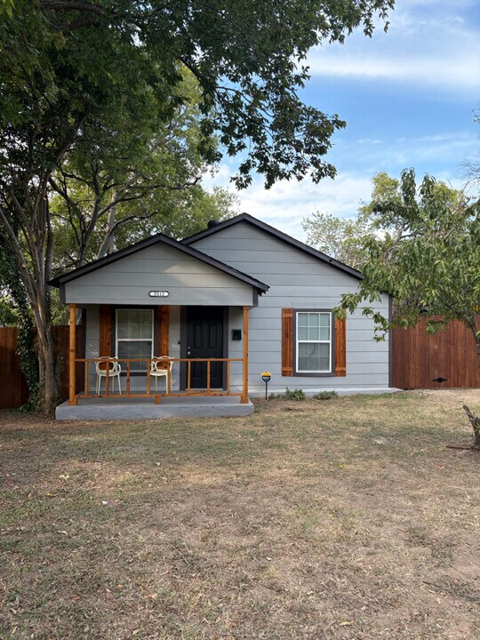 5512 Humbert Ave in Fort Worth, TX - Building Photo