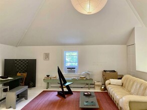 33 Mill St in Rhinebeck, NY - Building Photo - Building Photo
