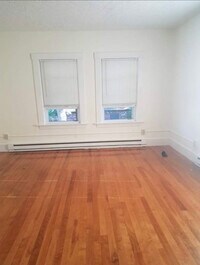 124 Main St, Unit 3 photo'